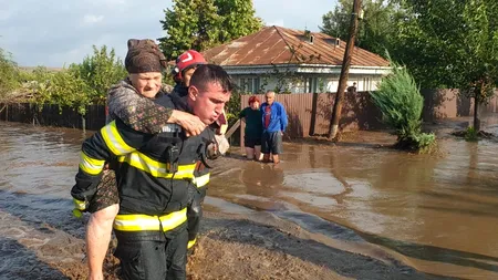 Ciclonul BORIS face prăpăd în Moldova. 4 morți, sute de persoane evacuate, localități ajunse sub apă!/Pompierii intervin cu bărcile pneumatice
