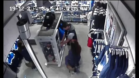 INFRACȚIUNE. Fiul unui milionar, prins la furat haine din magazine! Tatăl lui este „Regele asfaltului”!