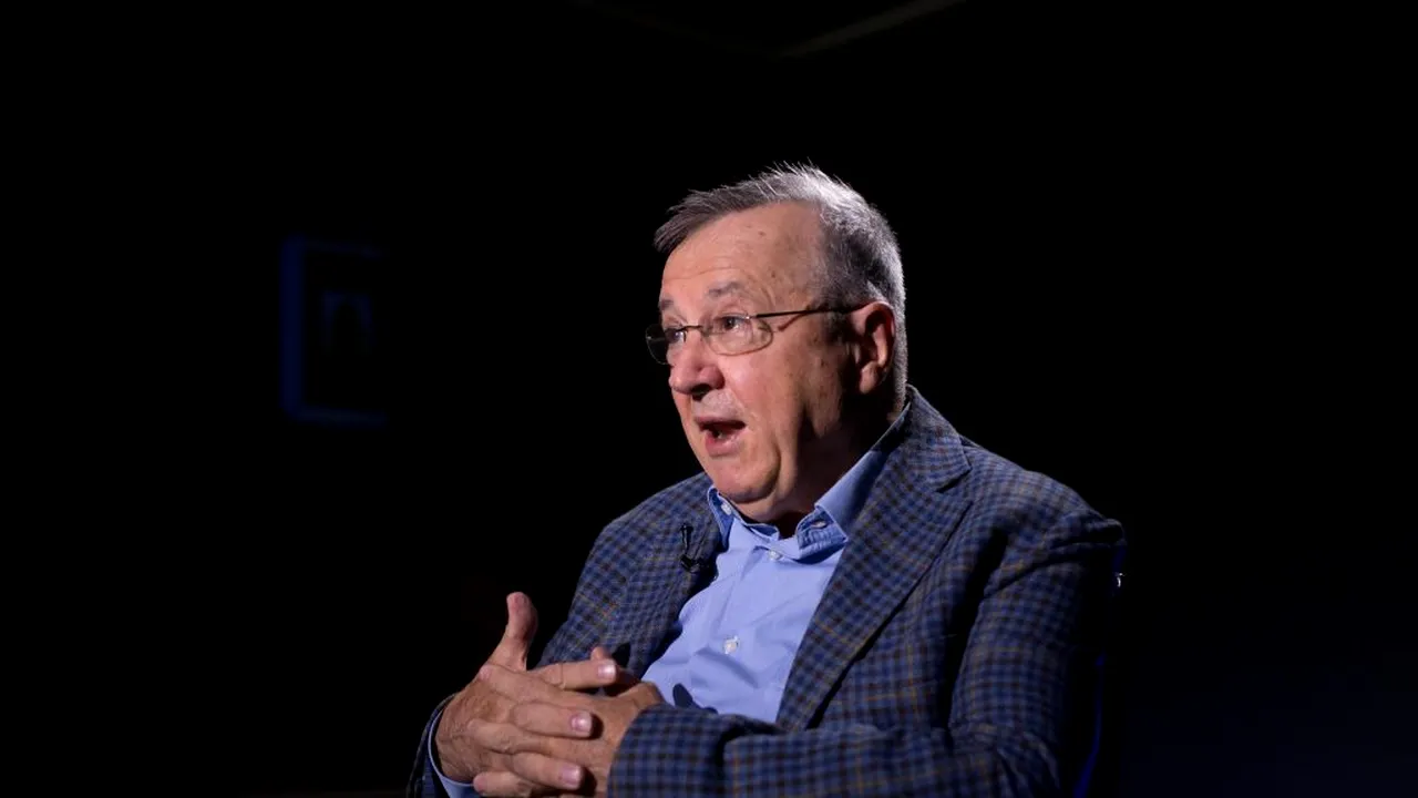 Gândurile lui Cristoiu: Jocul de-a asumarea răspunderii are legătură cu anticipatele