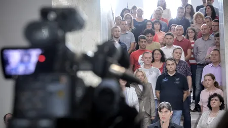 Iese Iohannis, intră Kovesi