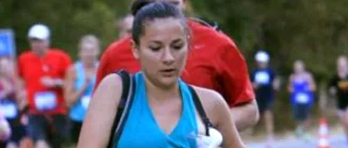 Fotografia zilei: ce face această ''mamă-eroină'' din SUA în timpul unui semimaraton