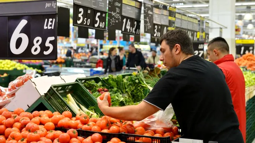 Percheziții la firme care distribuiau legume și fructe în hipermarketuri, suspectate de evaziune de 1,3 milioane de euro