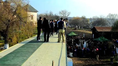 Guvernul a alocat 828.000 de lei pentru pasarela pietonală care va duce la Mănăstirea Snagov