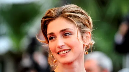 Președintele francez FranÃ§ois Hollande ar urma să o ceară în căsătorie pe actrița Julie Gayet