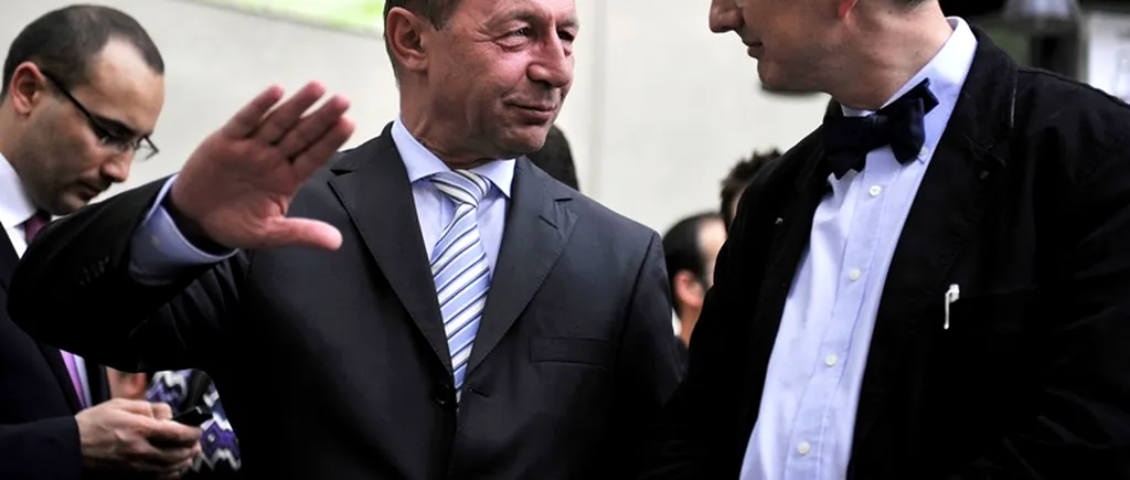 Băsescu îl reclamă și el pe Ponta la CCR că nu îl lasă să îl decoreze pe Patapievici