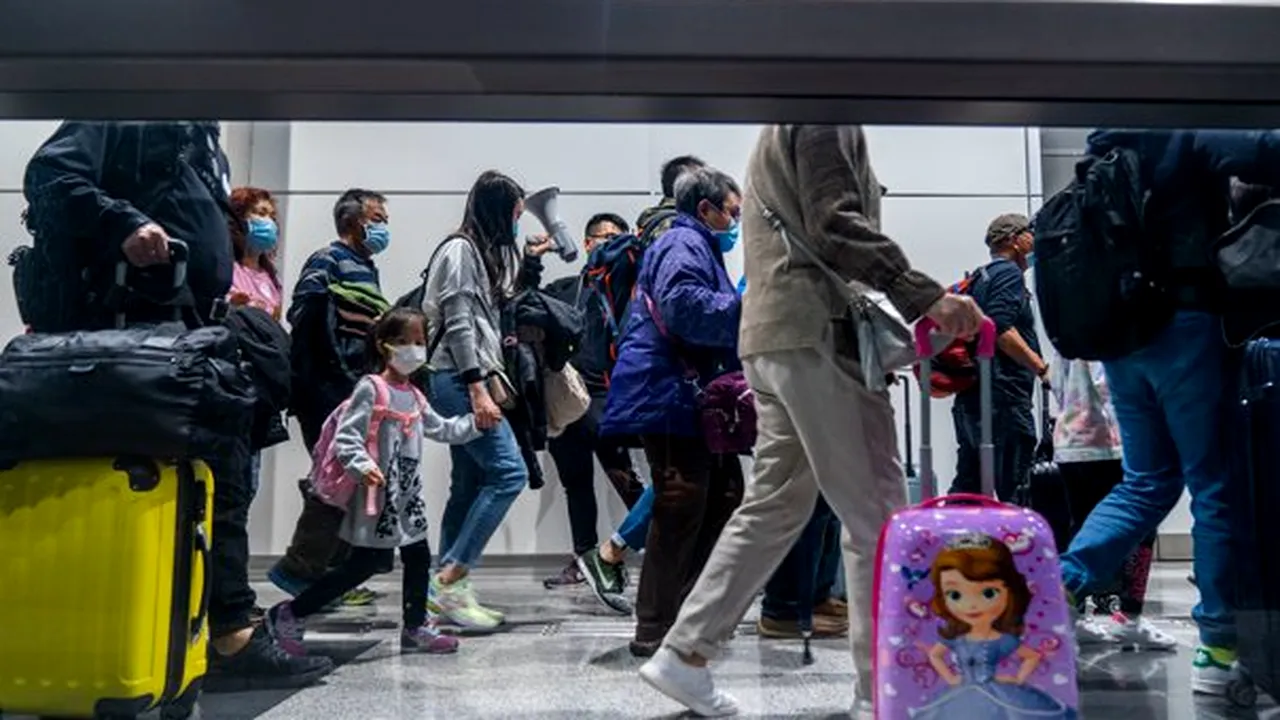 Coronavirus | Pasagerii și echipajul navei World Dream au debarcat în Hong Kong