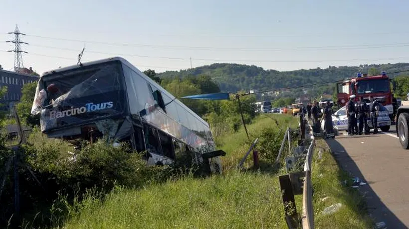 Un mort și 62 de răniți, după ce un autocar care venea din Grecia s-a răsturnat în Serbia