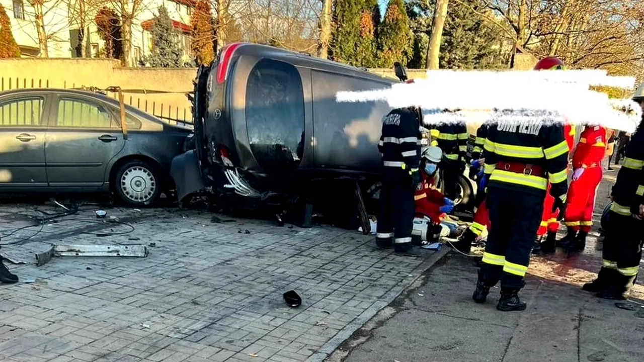 Filmul accidentului în care o tânără de 19 ani a murit după ce prietenul său, aflat sub influența drogurilor, a pierdut controlul maşinii. Ce s-a întâmplat, de fapt