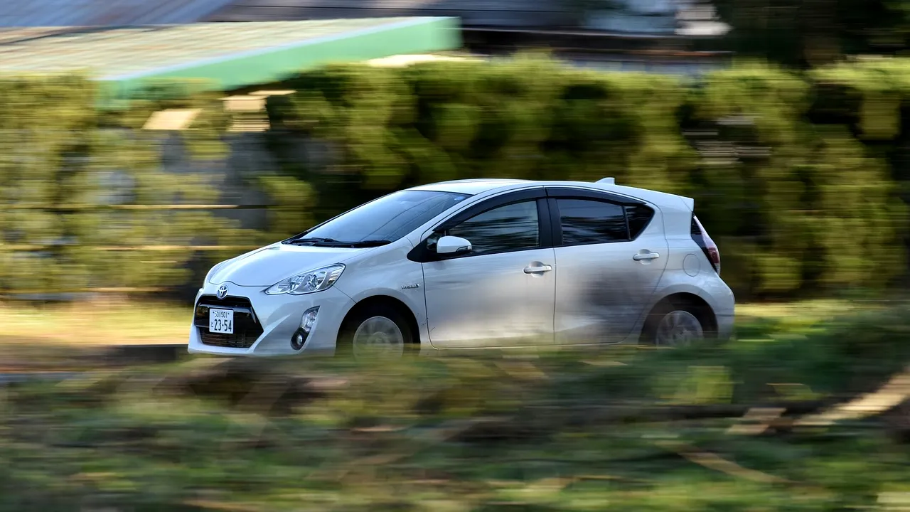 Cererea pentru mașinile ELECTRICE a scăzut cu 30%. Românii preferă să cumpere autoturisme second-hand