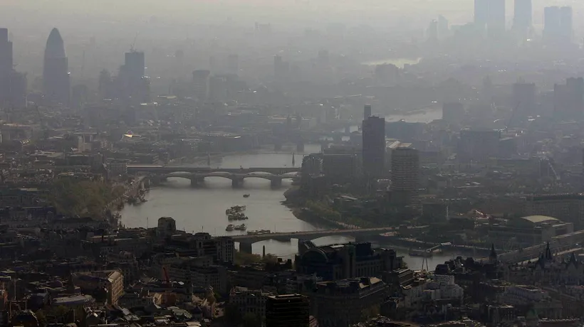 Alertă OMS pentru Marea Britanie: aerul din 44 de orașe este prea periculos pentru a fi respirat. Situație dramatică în Londra, Glasgow sau Birmingham. Peste 40.000 de oameni mor în fiecare an