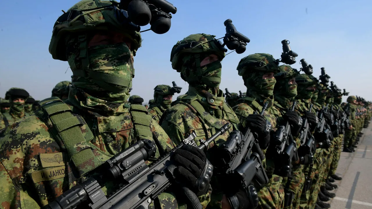 Serbia ar fi fost de acord să furnizeze ARME Ucrainei, potrivit unuia dintre documentele secrete scurse de la Pentagon