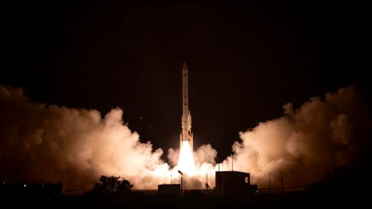 Ministrul Apărării din Israel, mesaj pentru „inamici” după lansarea satelitului militar Ofek 19: „Vă supraveghem permanent și în orice situație”