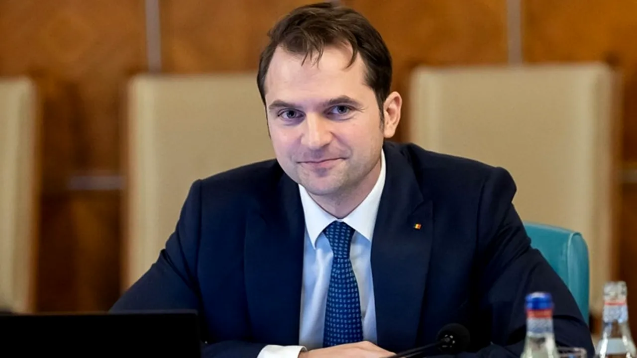 Sebastian Burduja: 