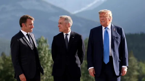 Gestul făcut de premierul Canadei în prezența lui TRUMP la summitul G7 /Reacția lui Macron