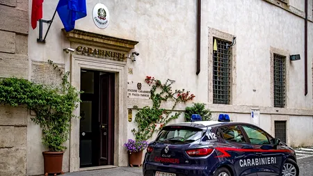 Româncă înjunghiată de propria fiică în Italia! Adolescenta de 14 ani a atacat-o pe femeie după ce și-a închis surorile în baie