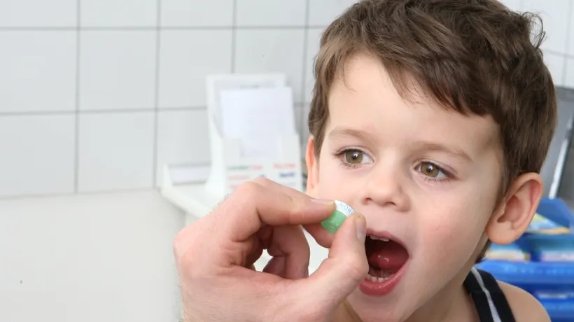 Riscurile la care sunt expuși copiii care iau antibiotice de la vârste fragede