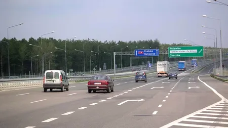 BEI împrumută Poloniei suma record de 5,5 mld. euro pentru drumuri și centrale energetice