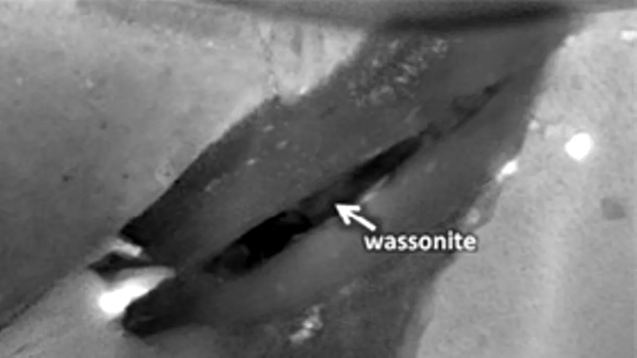 WASSONITUL, un NOU MINERAL descoperit într-un METEORIT din ANTARCTICA