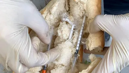 „SOLUȚII” DUBIOASE | A vrut să-i ducă droguri ascunse în mâncare nepotului aflat într-un centru de carantină din Ilfov: „Să nu se strice dacă le scot”