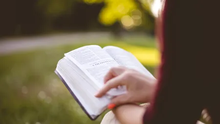 Studenții străini vor putea sta până la doi ani în Marea Britanie după finalizarea studiilor 