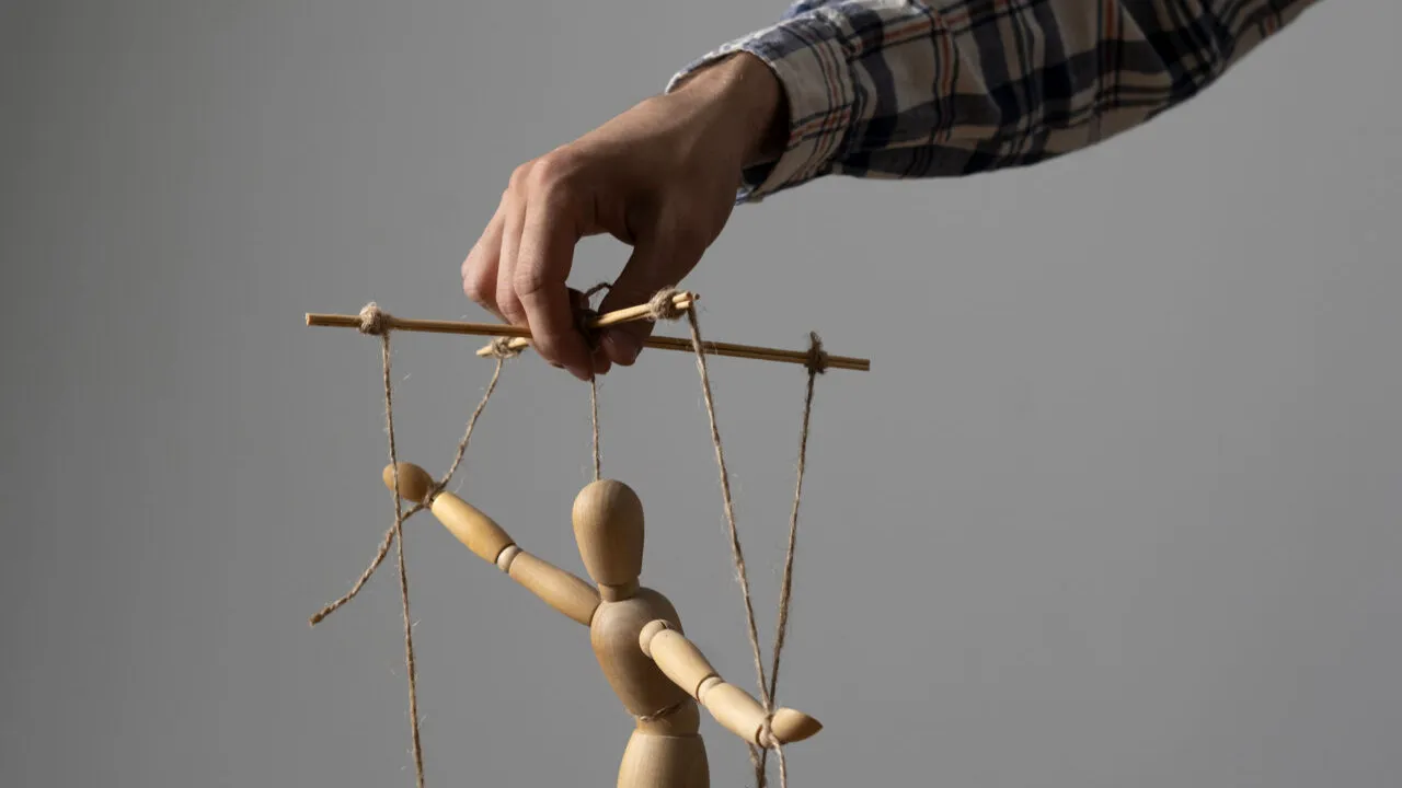 „Gamificare perversă”, noua provocare periculoasă de pe DISCORD și Telegram. Ce sunt puse să facă adolescentele din Australia