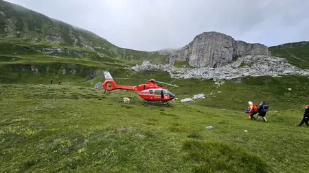 Zi critică pe munte. Trei misiuni dificile, una încheiată tragic. O femeie s-a intoxicat cu ciuperci și un turist a decedat pe munte