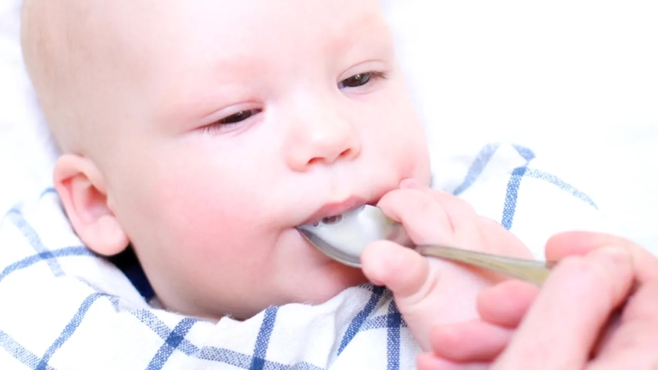 STUDIU. Pericolele ascunse într-o lingurință de sirop cu paracetamol și ibuprofen