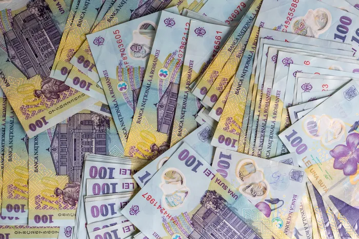 Datoria publică a României a trecut de 60% din PIB. În fiecare secundă, crește cu aproape 5.000 de lei. Ce avertizează economistul Cristian Socol
