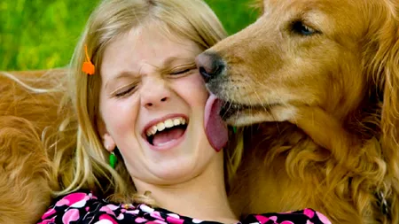 Pericolul din spatele iubirii pe care ne-o arată animalele de companie