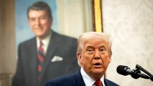 Trump anunță un acord comercial „complet” cu MAREA BRITANIE /Downing Street urmează să confirme informațiile