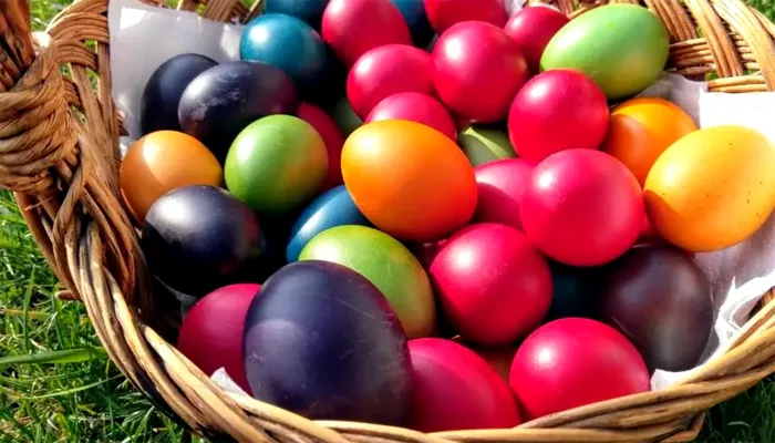 Singura culoare în care nu trebuie să vopsești ouăle de Paște. Este mare păcat, potrivit credinței creștin-ortodoxe