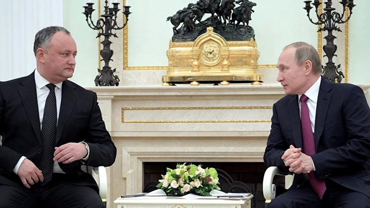 Cum și-a bătut joc Putin de Dodon: incidentul care arată raportul de forțe între Rusia și Moldova