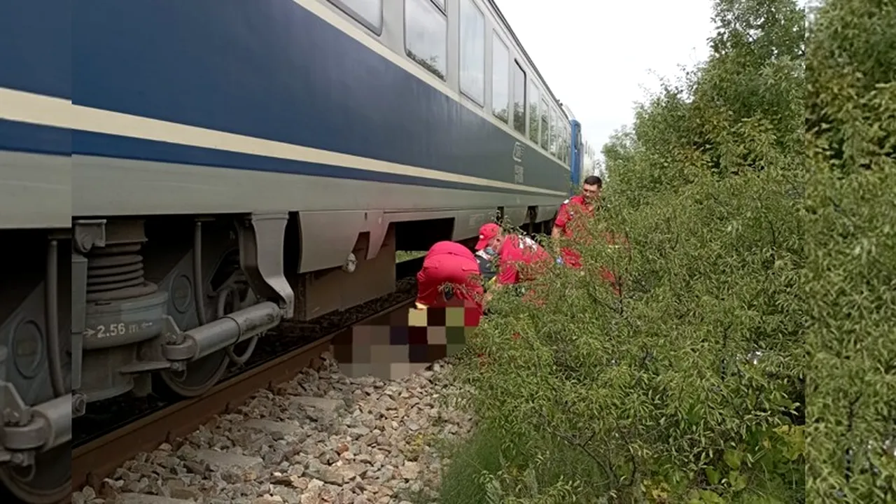 Un bărbat a murit după ce a fost lovit de tren la Vaslui. Cel mai probabil, acesta s-a aruncat în fața trenului