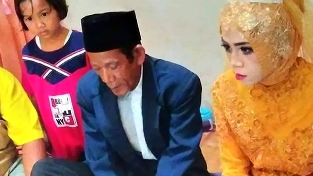 O tânără de 27 de ani s-a căsătorit, „din iubire