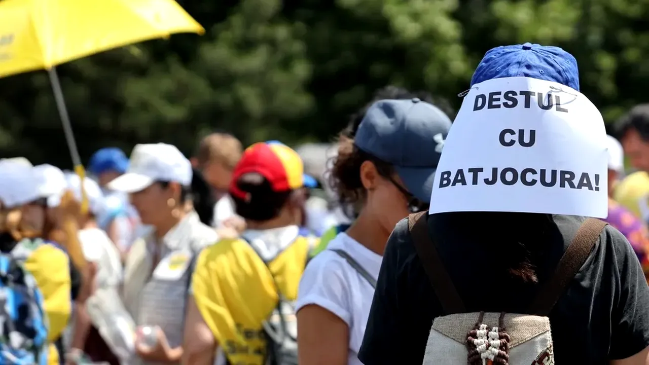 Școala românească, între reforme și REVOLTE? Încep protestele profesorilor față de 