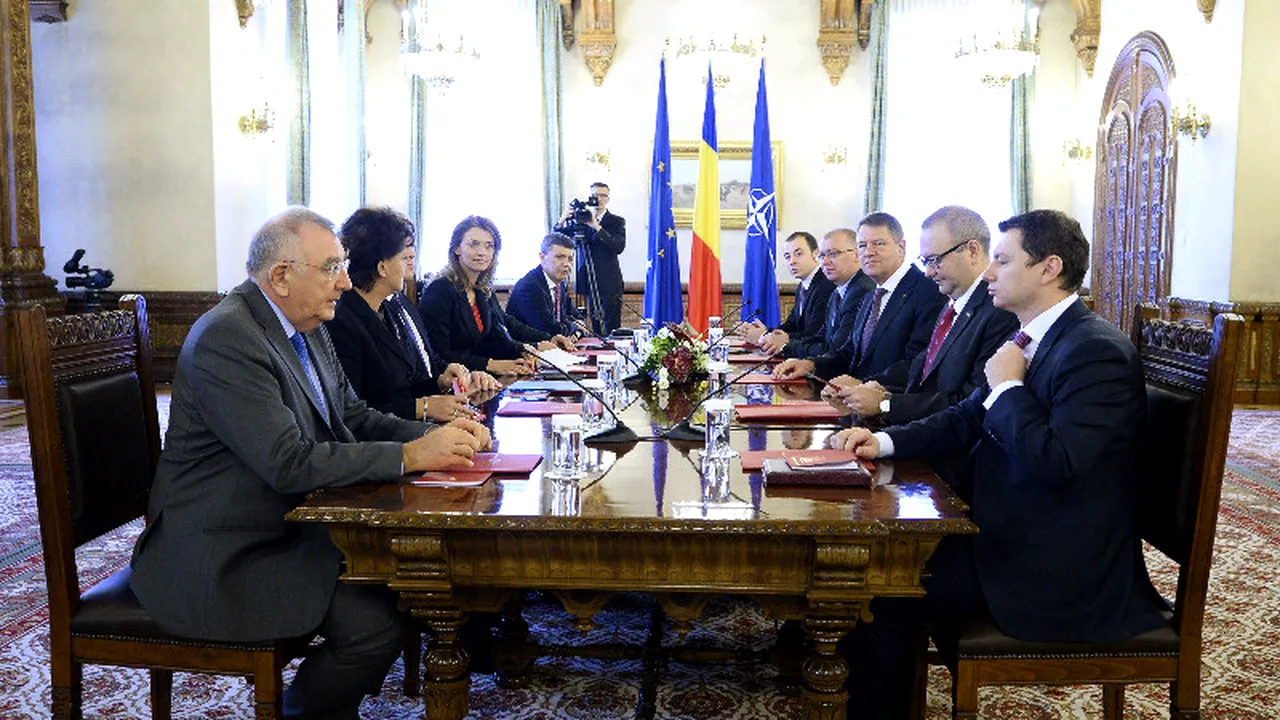 Iohannis a trimis partidelor invitația oficială la consultările pentru legea electorală