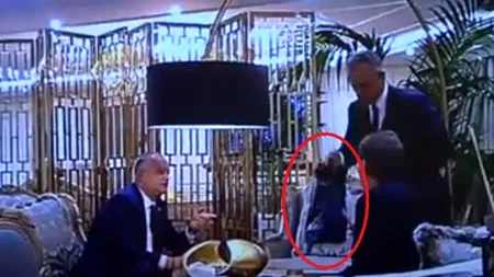 CONTROVERSE. Igor Dodon a primit o sacoșă neagră de la Vlad Platohniuc în care se bănuiește că ar fi fost bani! Deputat din Republica Moldova: Cerem Parlamentului suspendarea din funcție a președintelui - VIDEO