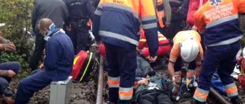 Patru răniți grav în Vrancea, după ce drezina în care erau s-a ciocnit de un tren de marfă staționat