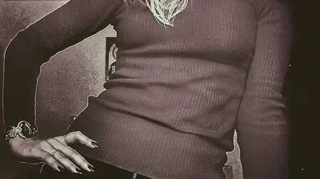 DECIZIE. „Studenta” criminală care și-a asasinat amantul cu 33 de lovituri de cuțit, eliberată condiționat pentru bună purtare. A fost o deținută model!