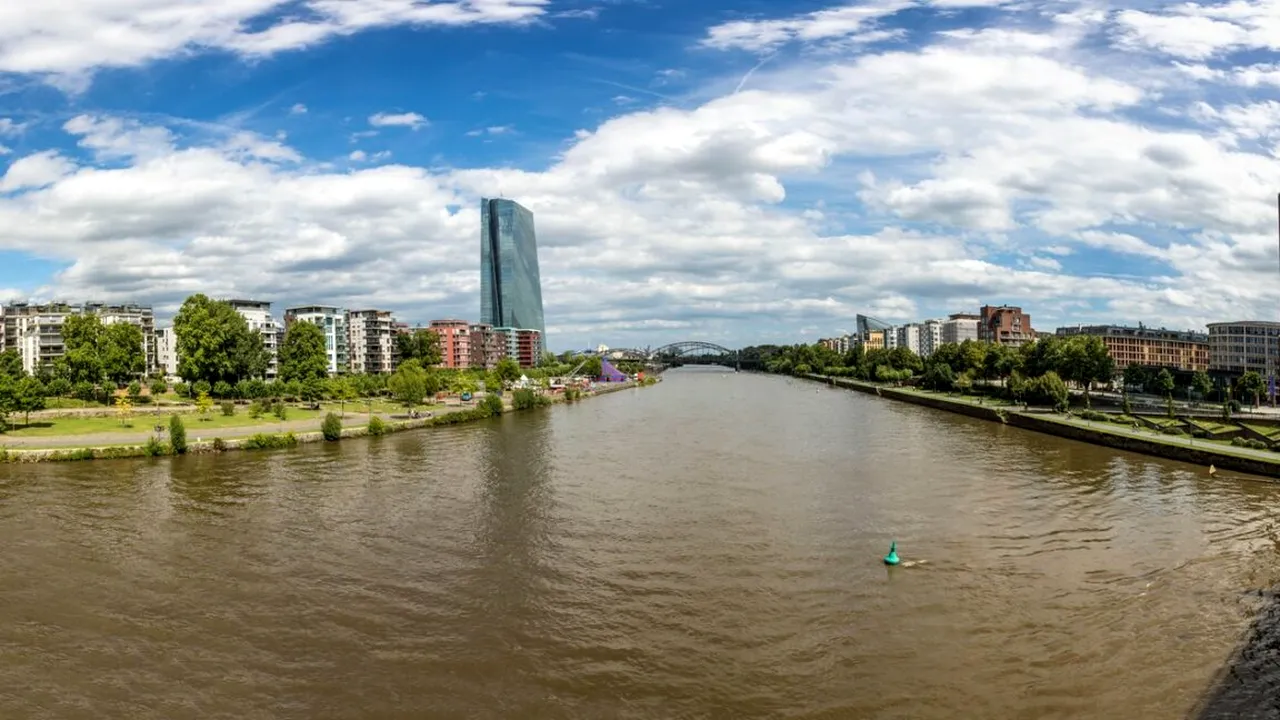 Christine Lagarde, BCE: UE trebuie să avanseze integrarea și să reconfigureze sistemul ECONOMIC, în contextul tensiunilor geopolitice