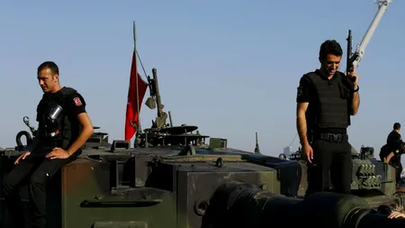 Trei militari, răniți într-un atac armat în apropiere de Antalya