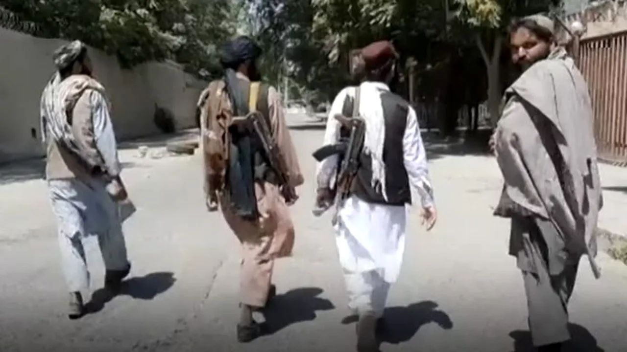 Talibanii comit „execuții din casă în casă”, după retragerea americanilor. Un clip audio demonstrează frica afganilor