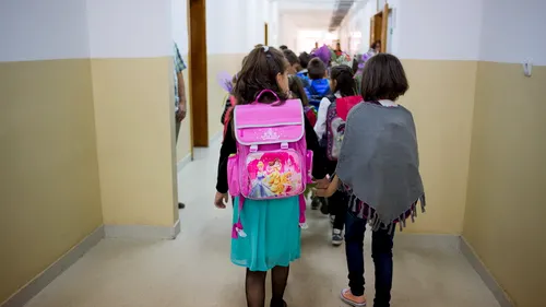 Ucraina interzice școlile românești, prin noua Lege controversată a Învățământului. MAE a luat notă cu îngrijorare, Dragnea cere o reacție rapidă