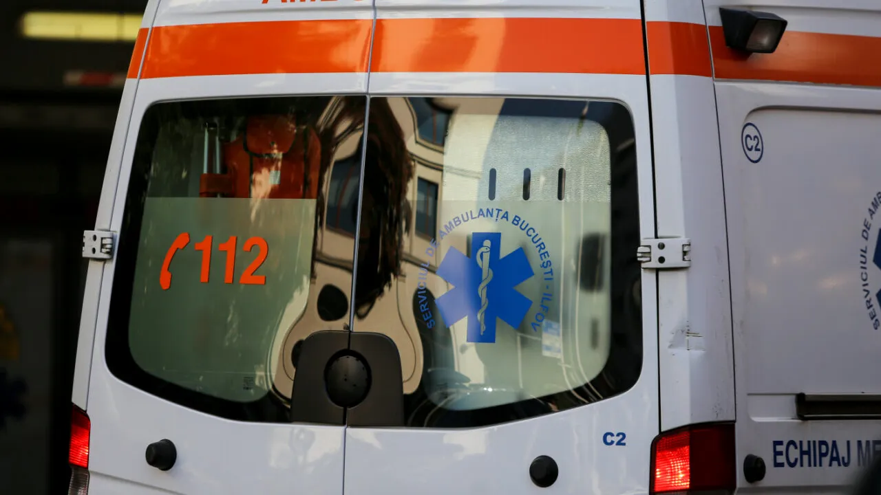 SINUCIDERE la Spitalul din Râmnicu Vâlcea. Un pacient de 74 de ani s-a aruncat de la etajul șase