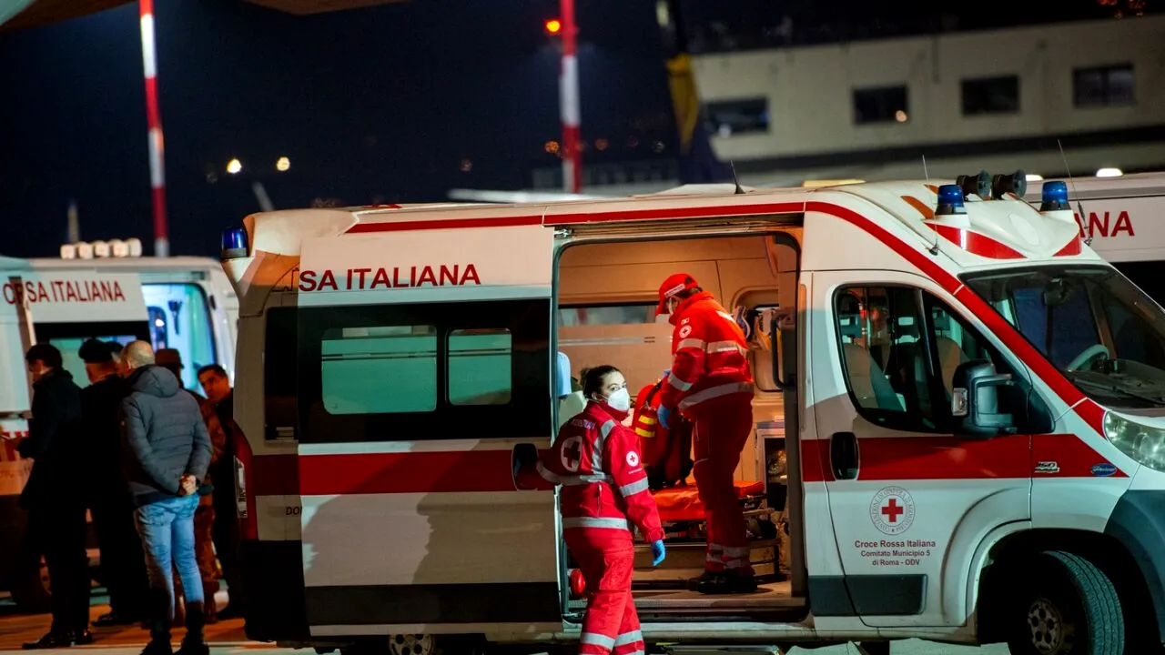 Româncă din Italia, în vârstă de 30 de ani, găsită MOARTĂ în apartamentul său. Polițiștii au aflat imediat cauza decesului