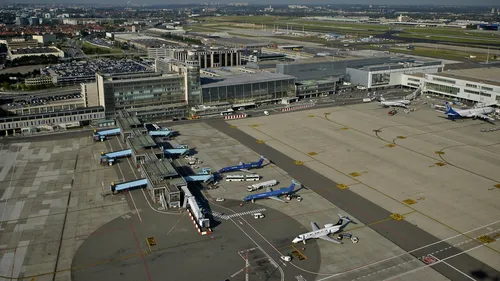 Alerta cu bombă în două avioane care au aterizat la Bruxelles a fost anulată. UPDATE