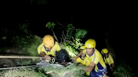 Tragedie în India. Cel puţin 25 de persoane au murit în urma unui accident de autobuz