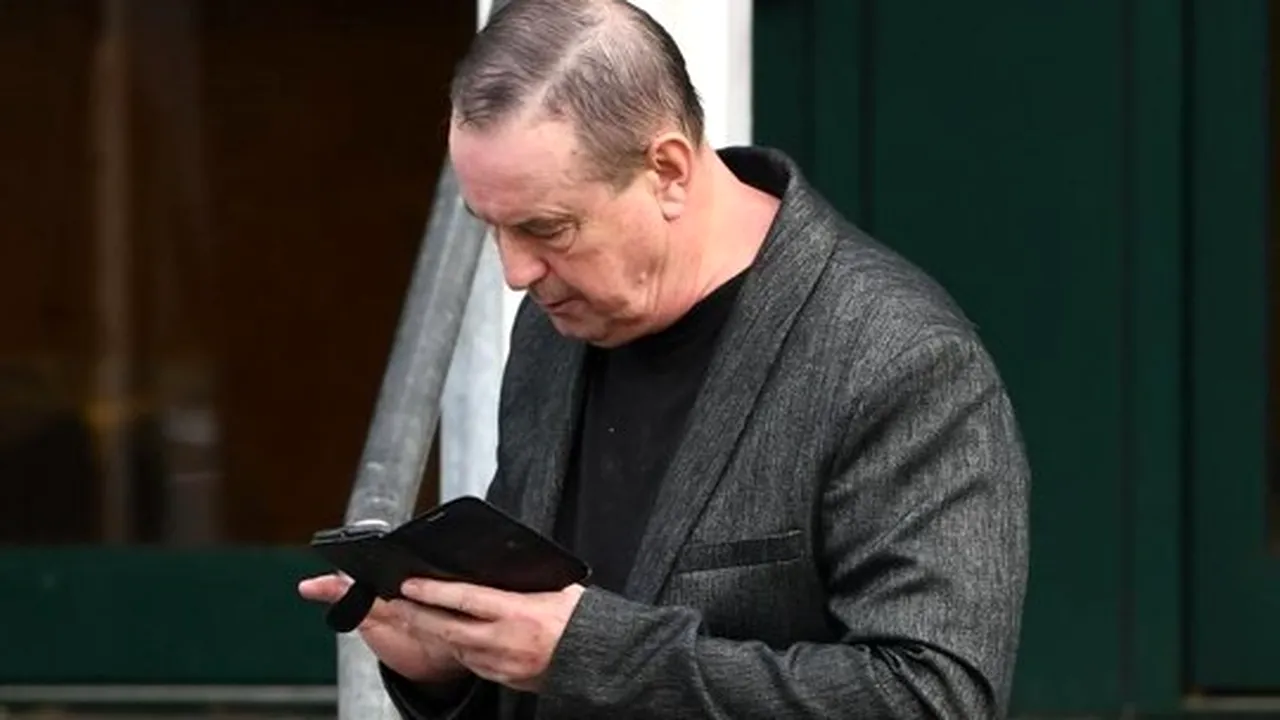 Caz uluitor în Marea Britanie. Persoană cu dizabilități, abuzată de 150 de ori de un pensionar diabolic