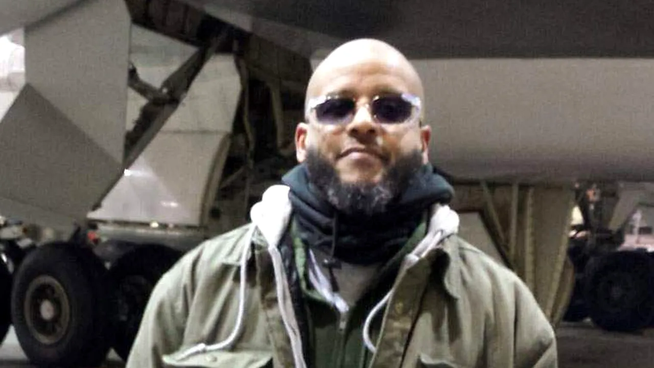 Un angajat al Forțelor Aeriene SUA a vrut să devină membru al grupului Stat Islamic după concediere