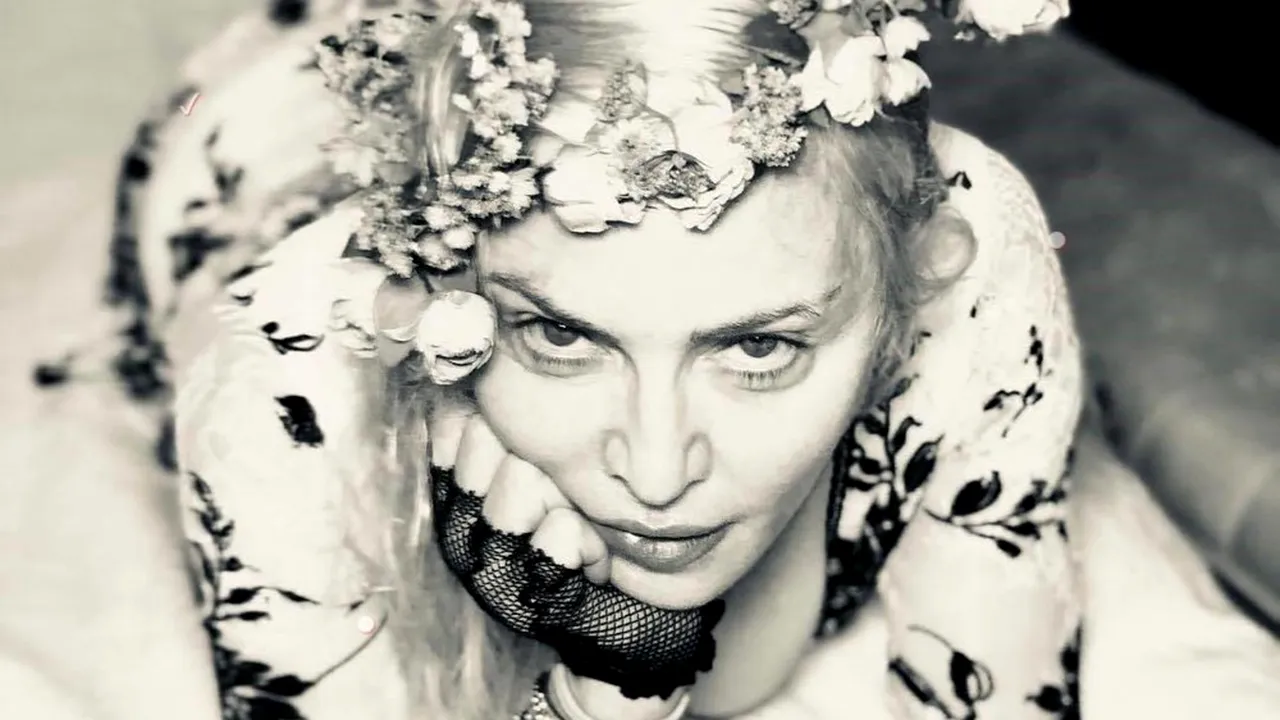 MADONNA. Regina Pop - de la SEX la SEXagenară